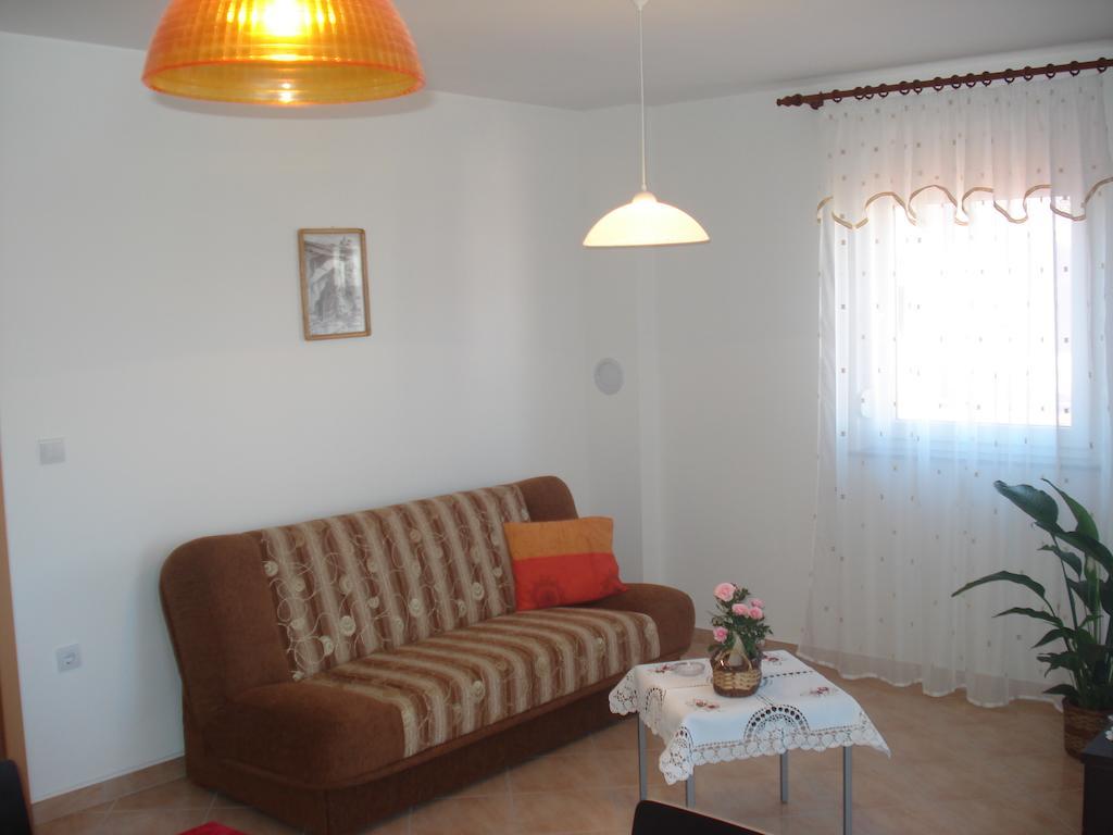Apartments Buzleta II Fažana Habitación foto